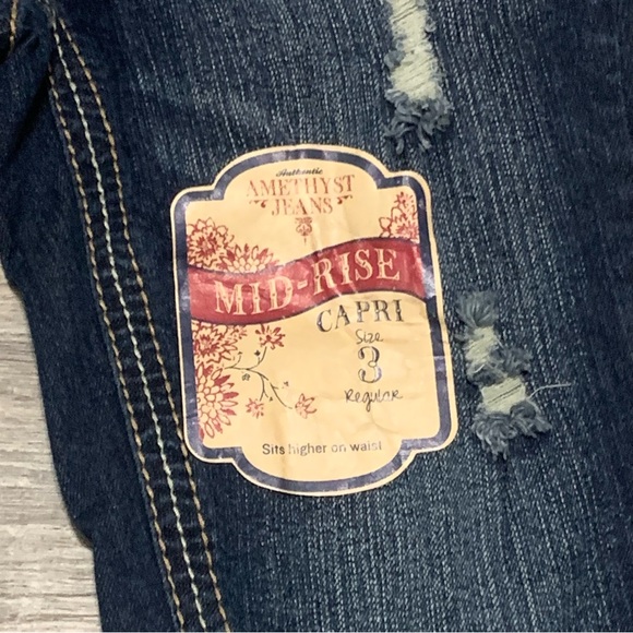 Amethyst Denim Mid Rise Capris Women’s Size 3 Dark Wash Jeans - Picture 2 of 6